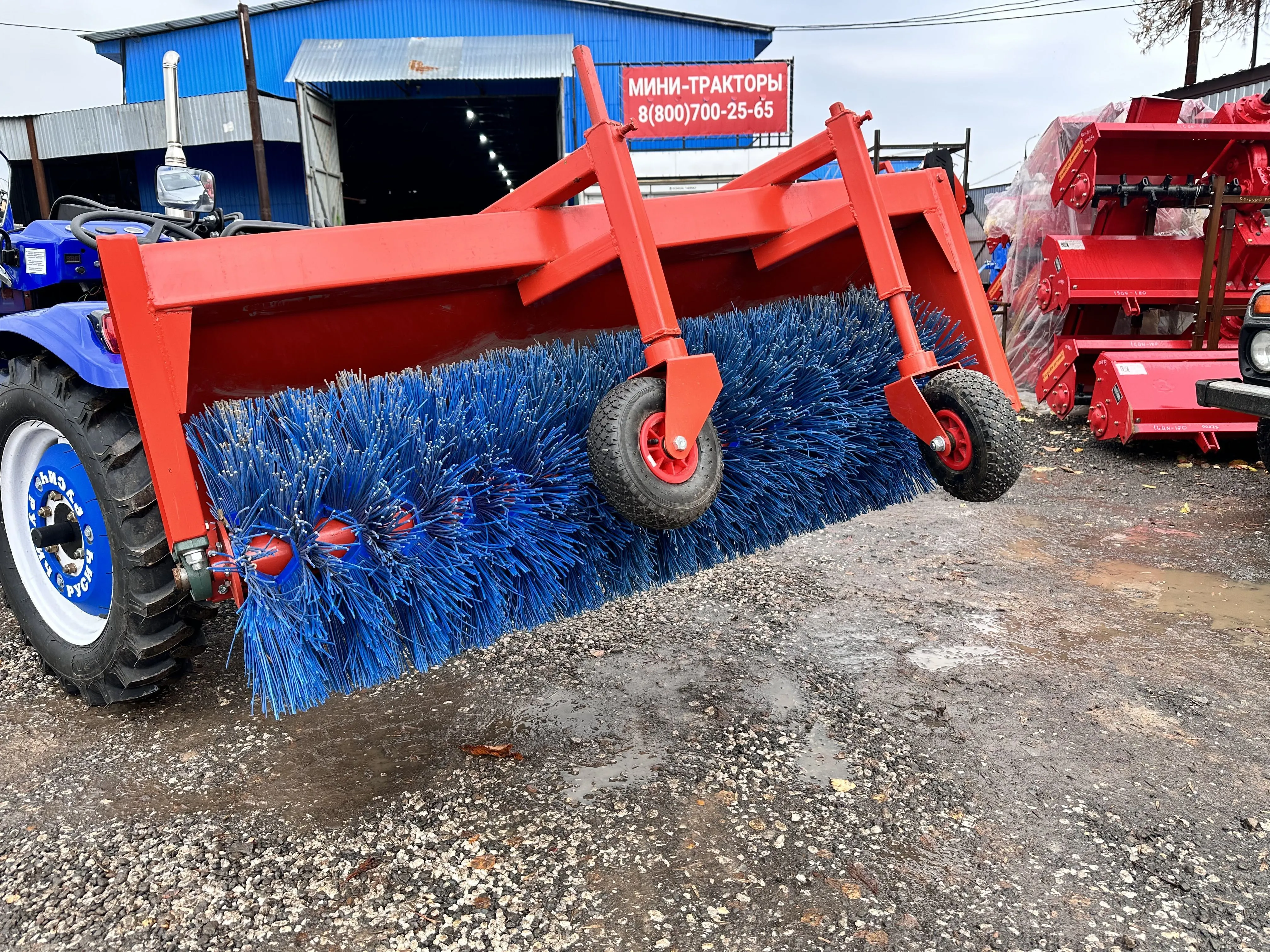 Коммунальная подметальная щетка